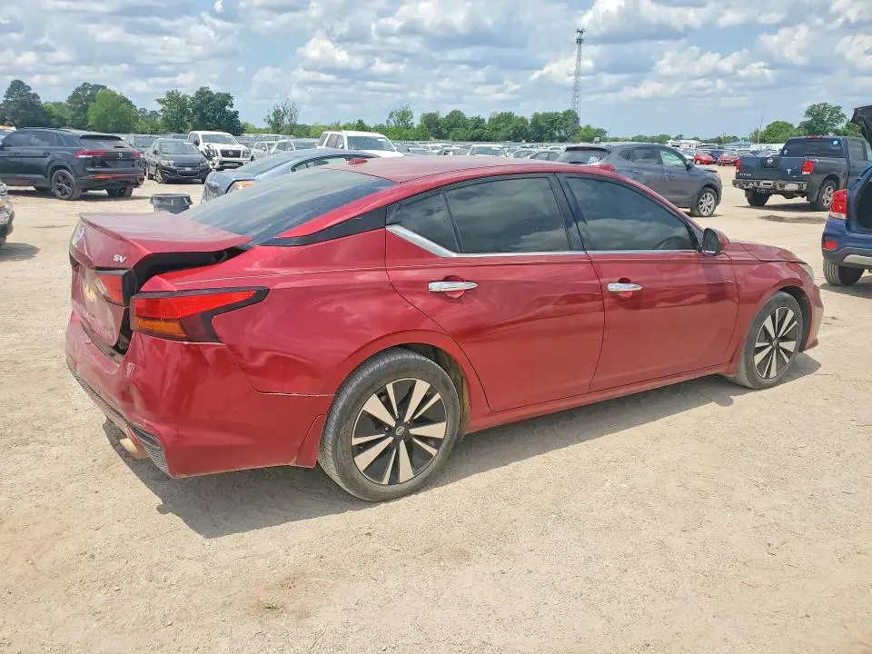 2019 NISSAN ALTIMA SV  