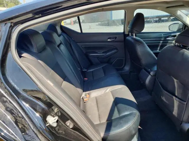 2021 NISSAN ALTIMA SR  