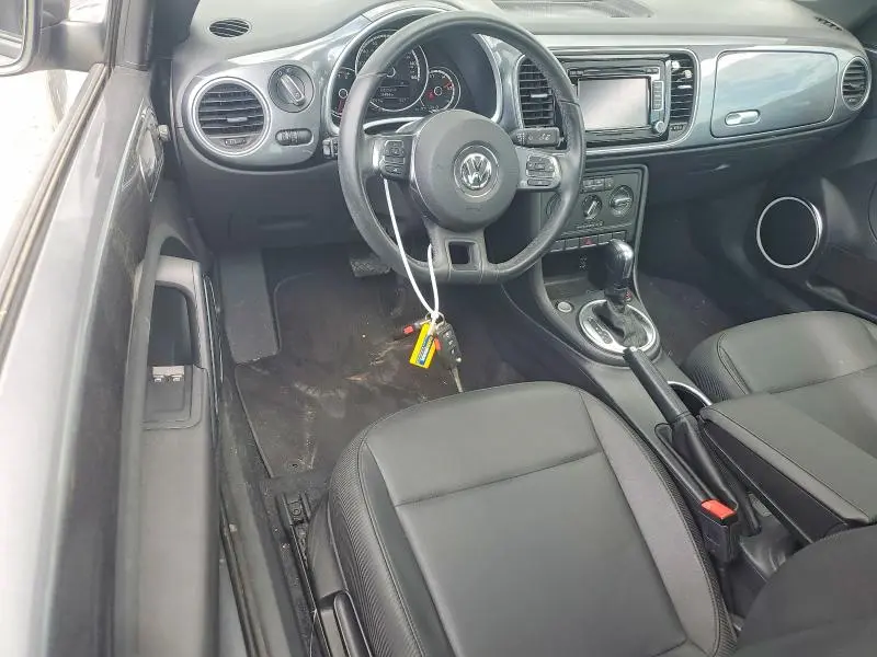 2013 VOLKSWAGEN BEETLE   