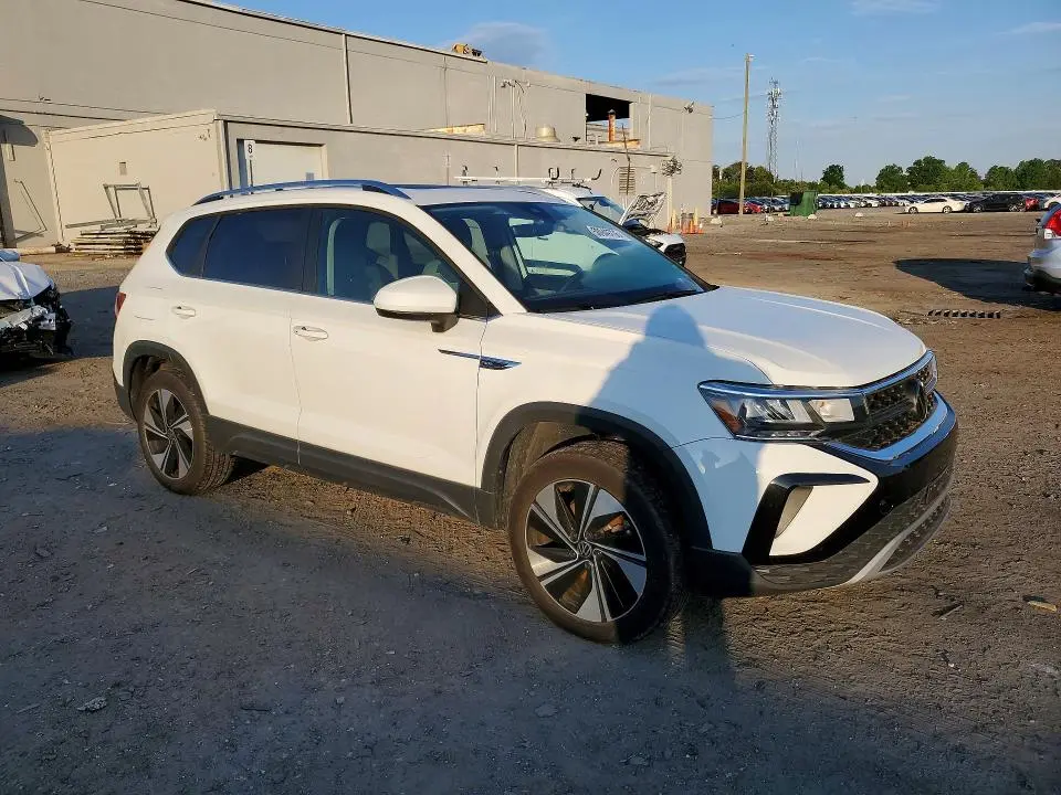 2023 VOLKSWAGEN TAOS SE  