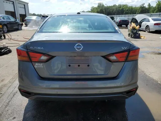 2021 NISSAN ALTIMA SV  