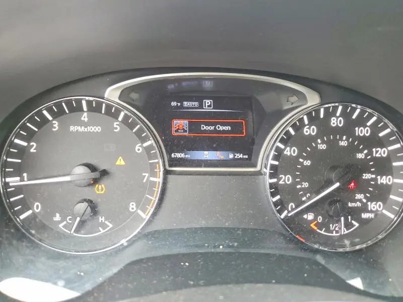2019 NISSAN PATHFINDER SV  