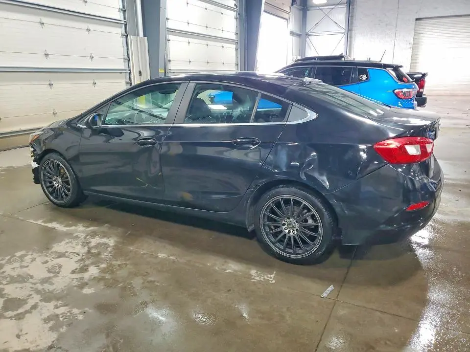 2017 CHEVROLET CRUZE LT  