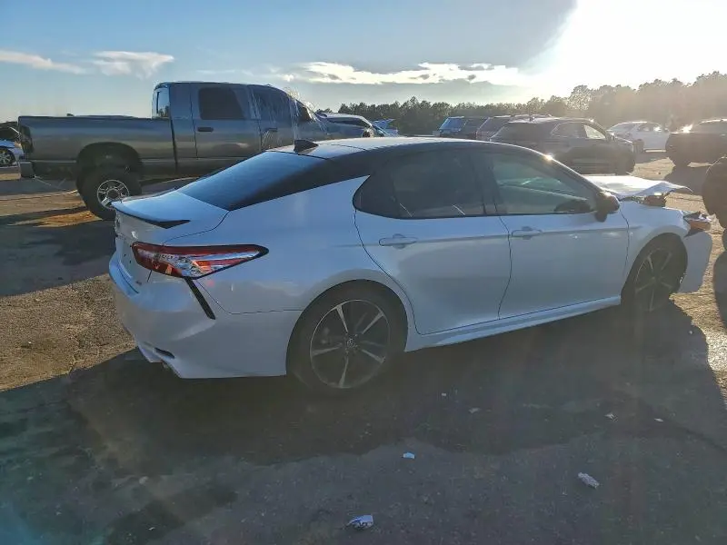 2020 TOYOTA CAMRY XSE  