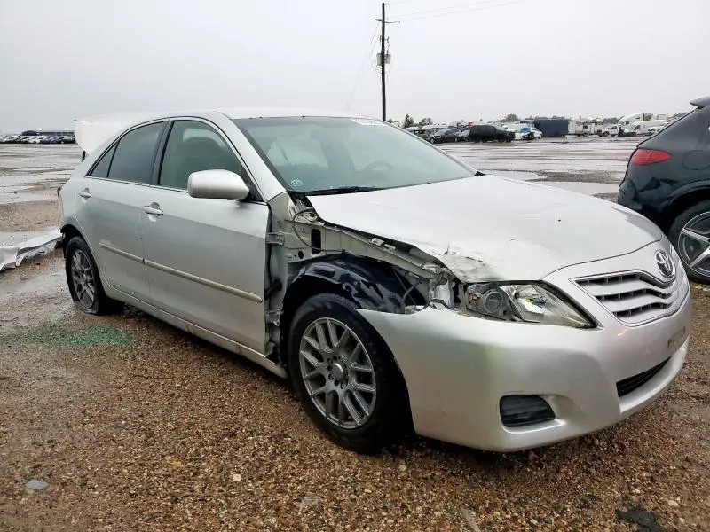 2011 TOYOTA CAMRY BASE  