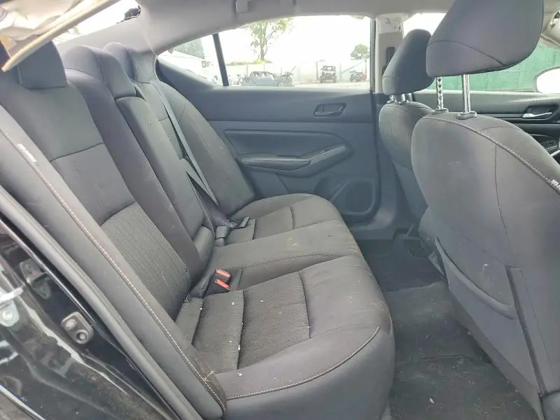 2024 NISSAN ALTIMA SV  
