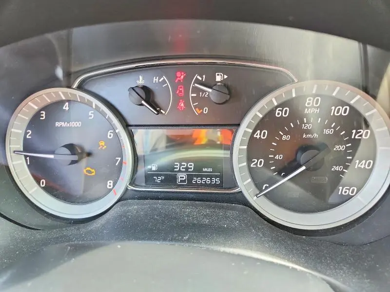 2015 NISSAN SENTRA SV  