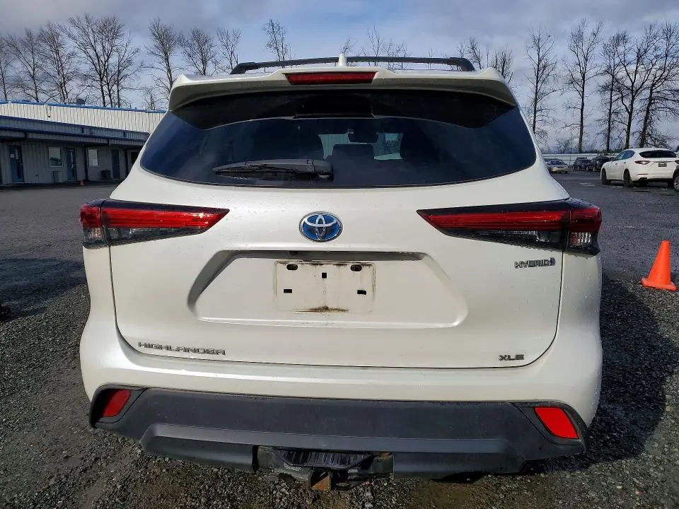 2020 TOYOTA HIGHLANDER HYBRID XLE  