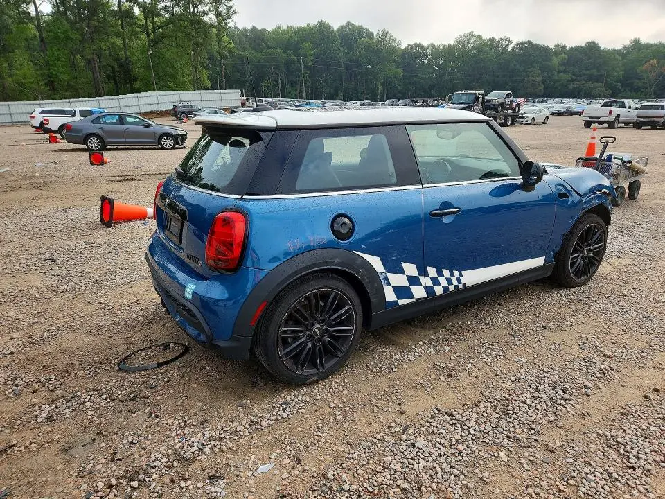 2022 MINI COOPER S  