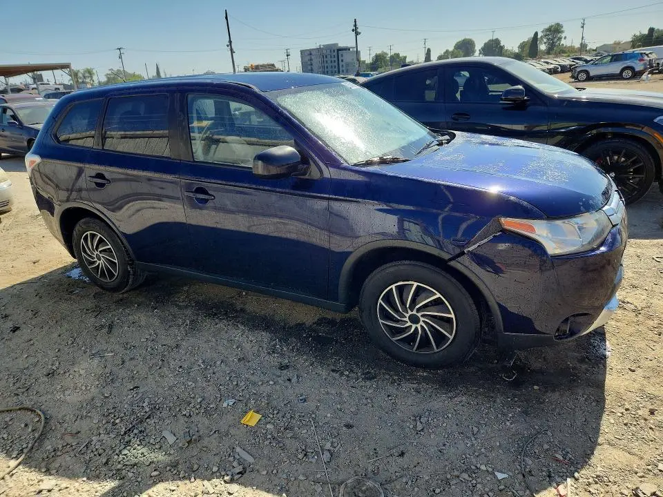 2015 MITSUBISHI OUTLANDER ES  