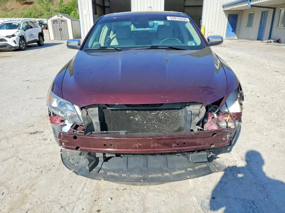 2011 FORD TAURUS LIMITED  