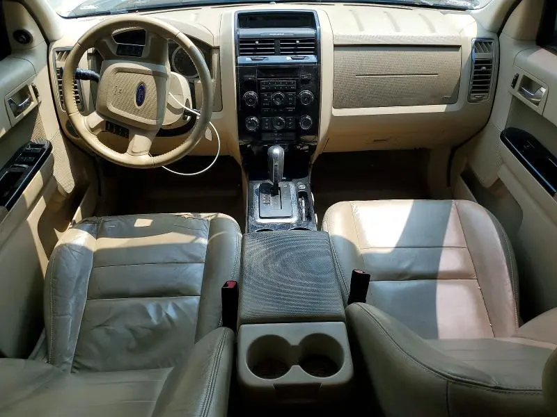 2011 FORD ESCAPE LIMITED  