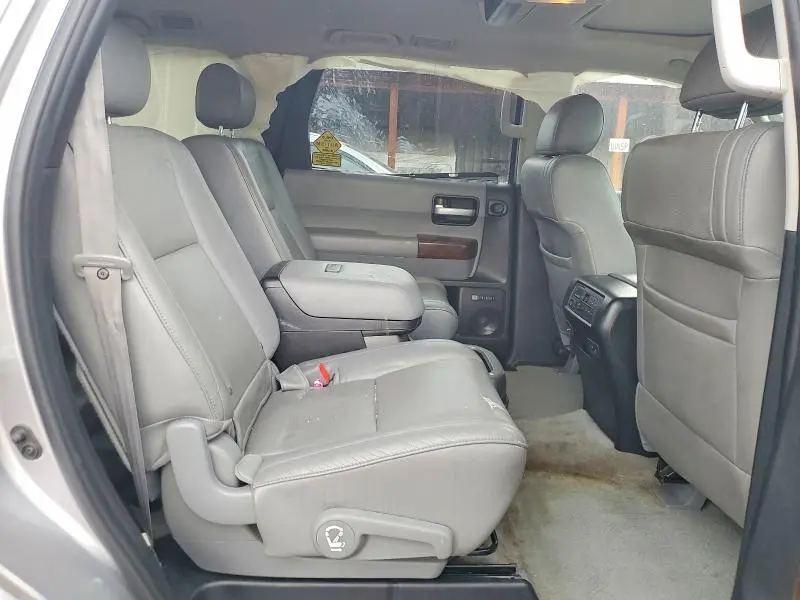 2010 TOYOTA SEQUOIA PLATINUM  