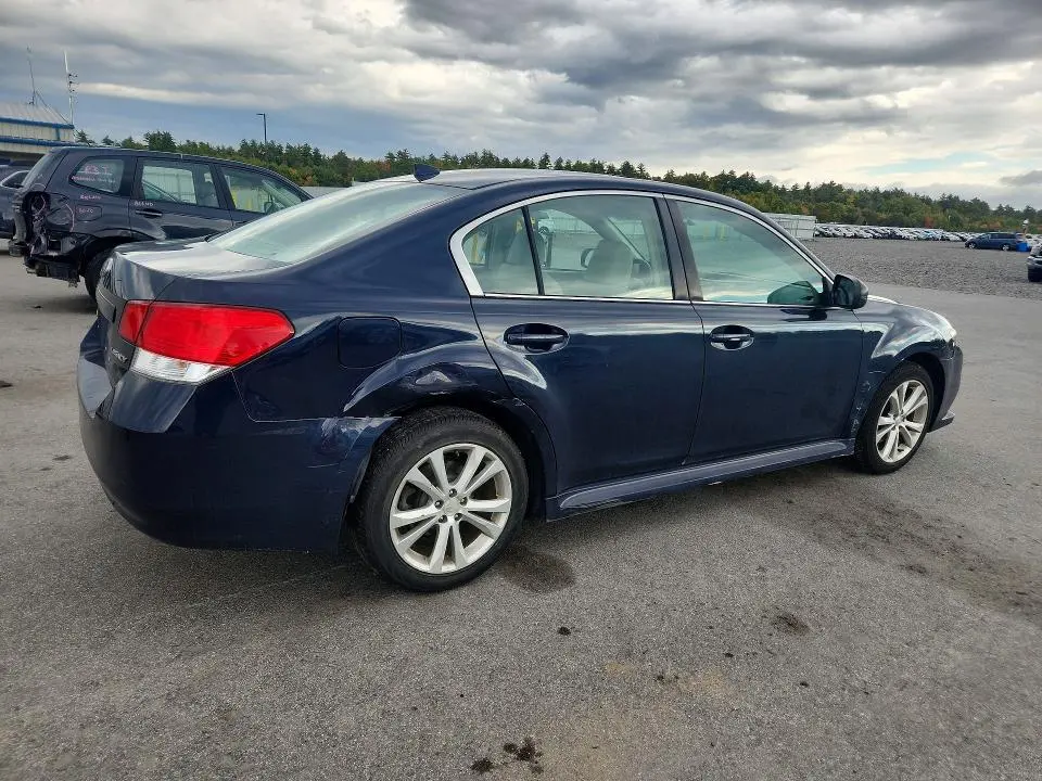2013 SUBARU LEGACY 2.5I LIMITED  
