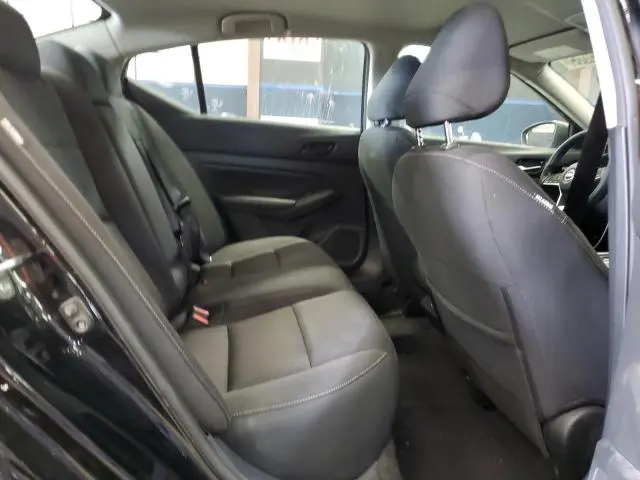 2024 NISSAN ALTIMA SV  