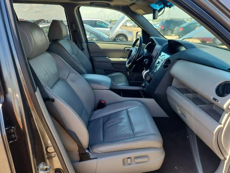 2011 HONDA PILOT EXLN  
