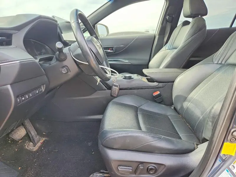 2021 TOYOTA VENZA LIMITED  