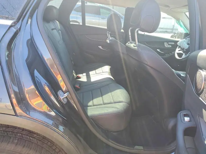 2020 MERCEDES-BENZ GLC 300 4MATIC  