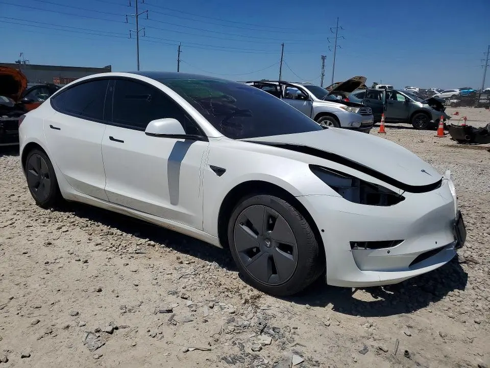 2021 TESLA MODEL 3   