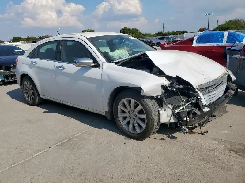 2014 CHRYSLER 200 LIMITED  