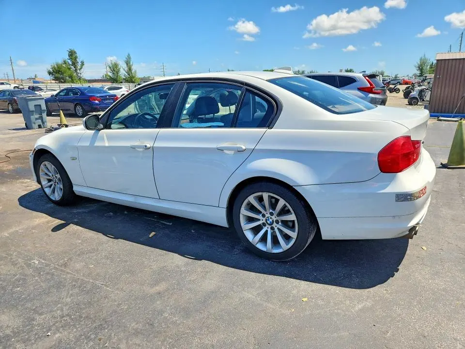 2011 BMW 328 XI SULEV  