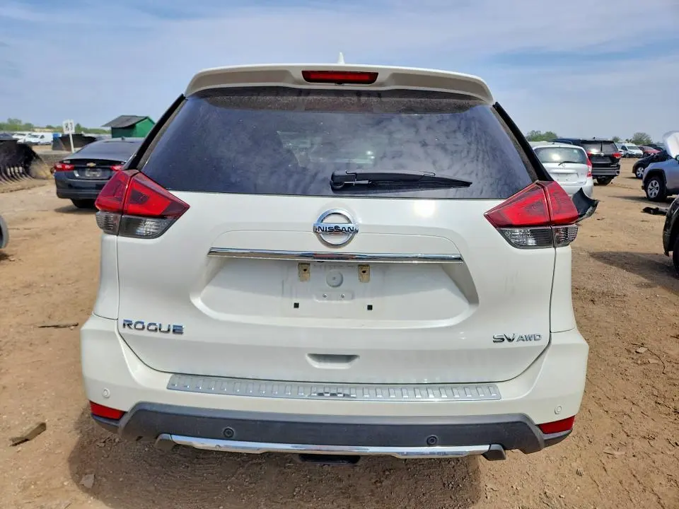 2020 NISSAN ROGUE SV  
