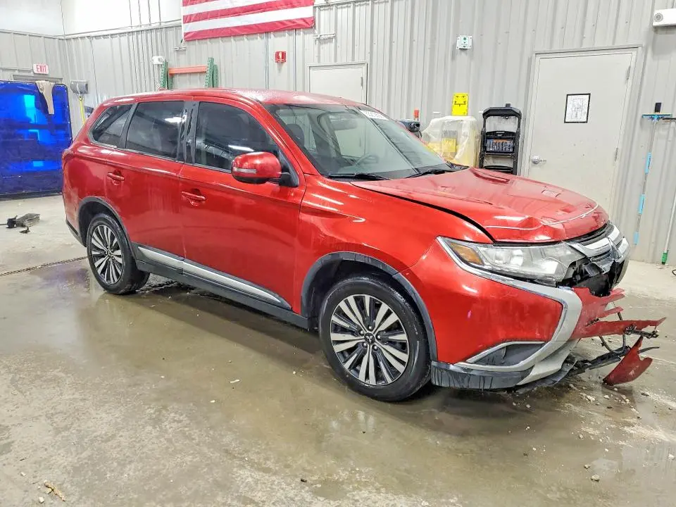 2019 MITSUBISHI OUTLANDER   