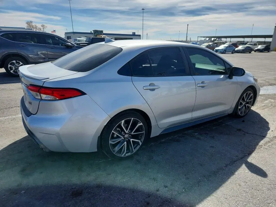 2021 TOYOTA COROLLA SE  