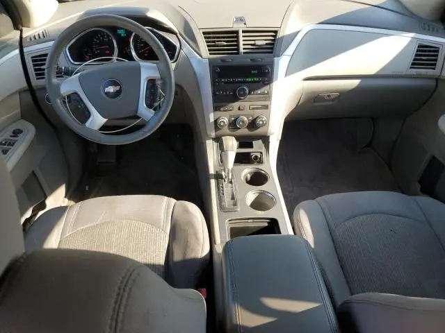 2010 CHEVROLET TRAVERSE LT  
