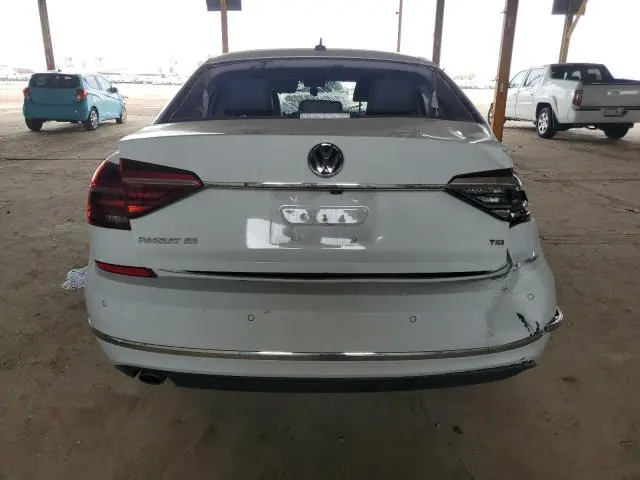 2017 VOLKSWAGEN PASSAT SE  