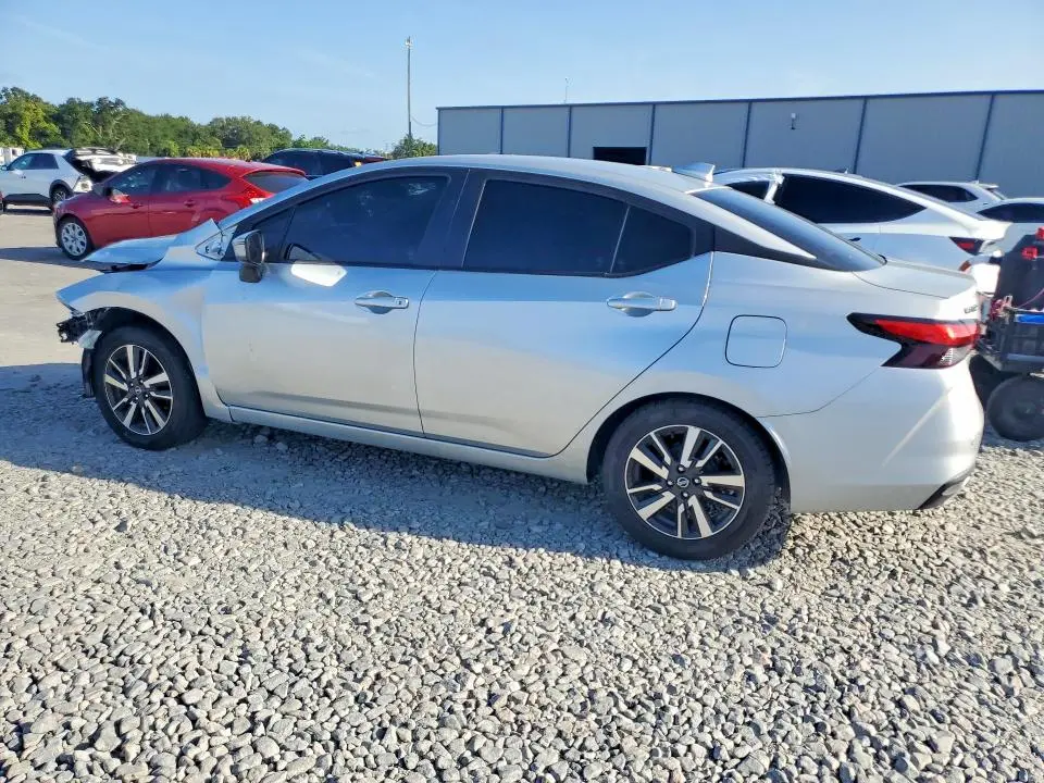 2021 NISSAN VERSA SV  