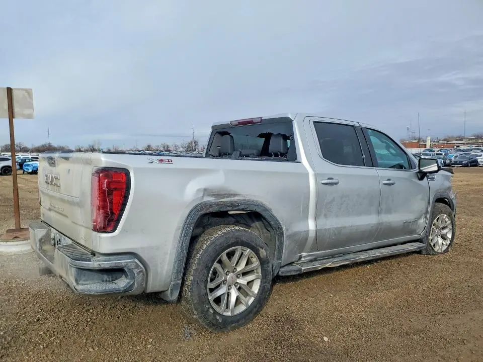 2021 GMC SIERRA K1500 SLT  
