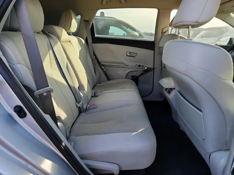 2015 TOYOTA VENZA LE  