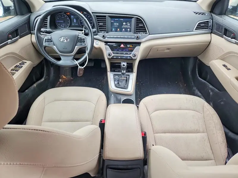 2017 HYUNDAI ELANTRA SE  