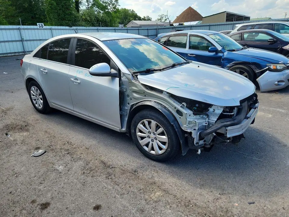 2011 CHEVROLET CRUZE LT  