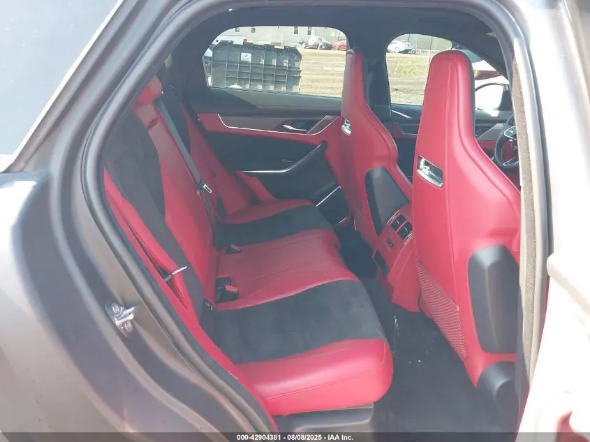 2022 JAGUAR F-PACE SVR P550 AWD AUTOMATIC