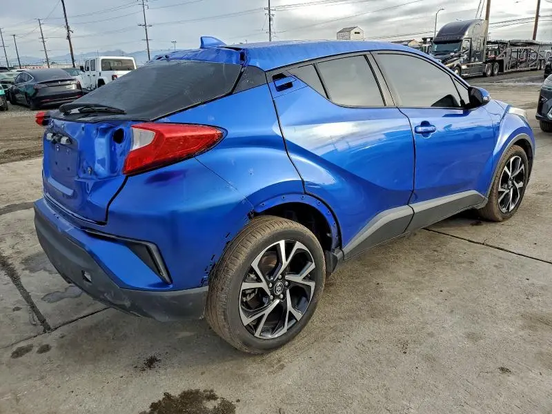 2019 TOYOTA C-HR XLE  