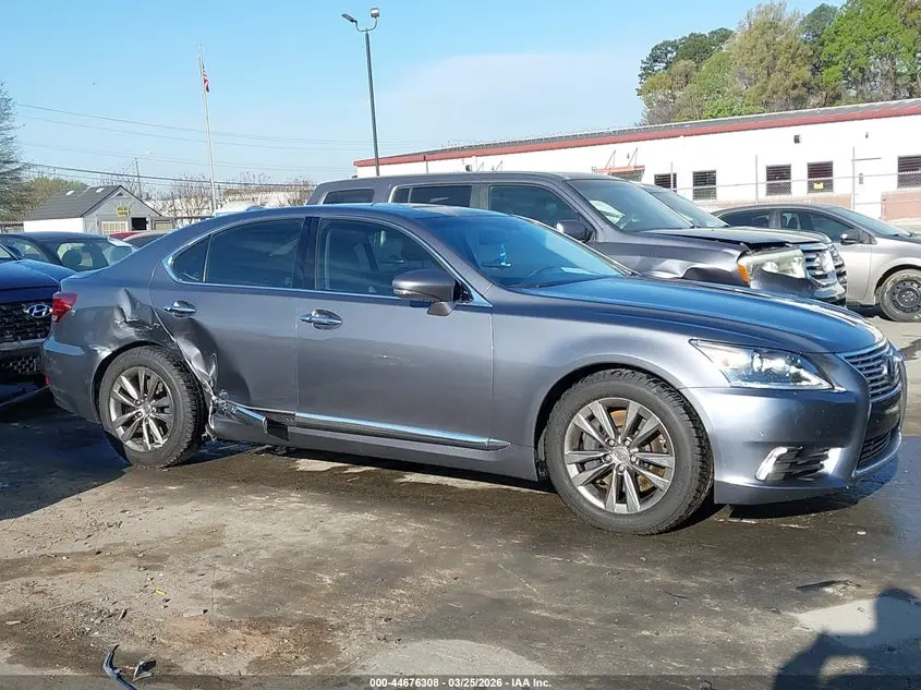 2016 LEXUS LS 460  