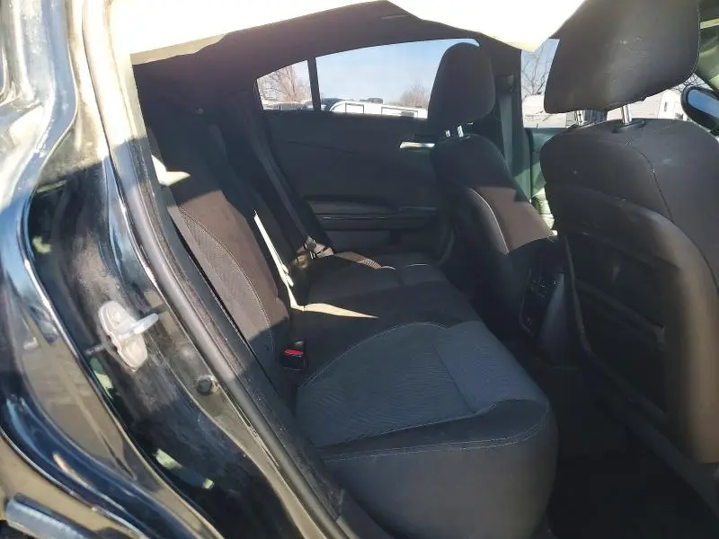 2016 DODGE CHARGER SE  