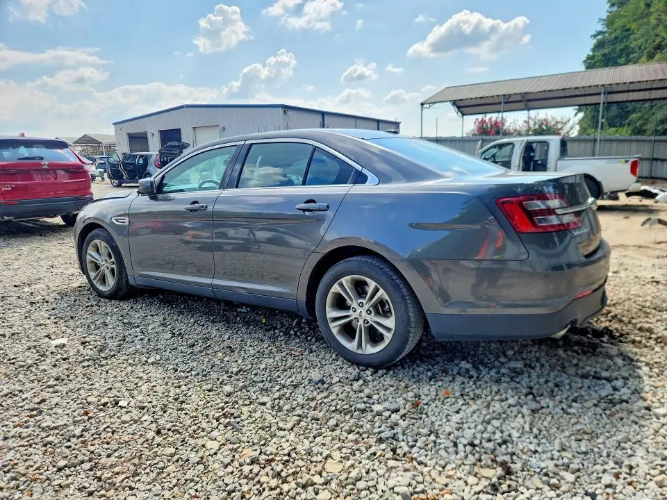 2017 FORD TAURUS SEL  