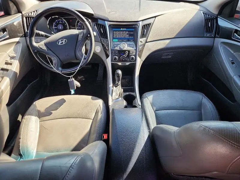 2013 HYUNDAI SONATA SE  