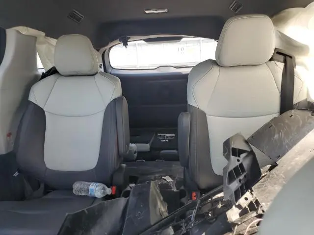 2023 TOYOTA SIENNA XSE  