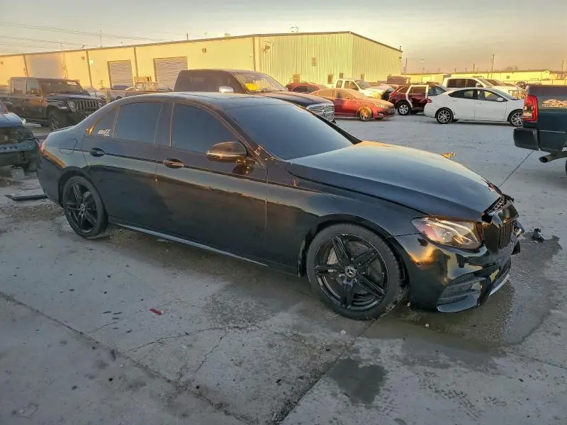 2018 MERCEDES-BENZ E 300  