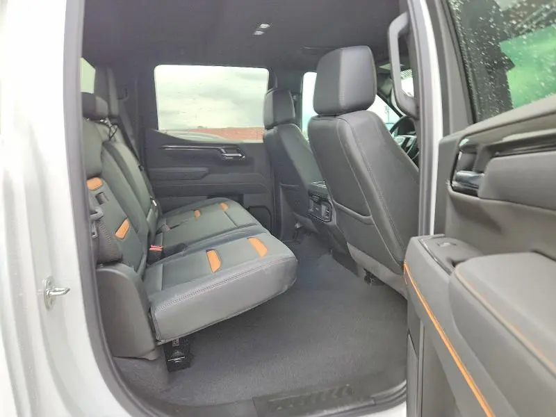 2026 GMC SIERRA K1500 AT4  