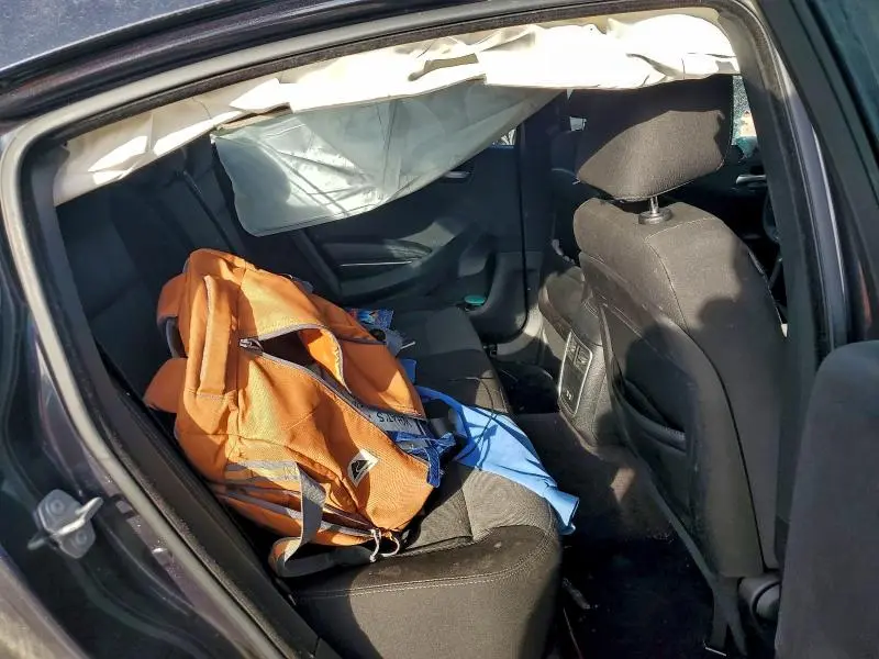 2017 DODGE CHARGER SE  