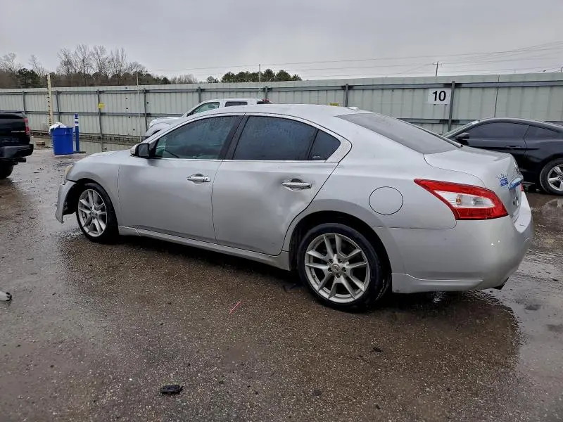 2010 NISSAN MAXIMA S/SV  