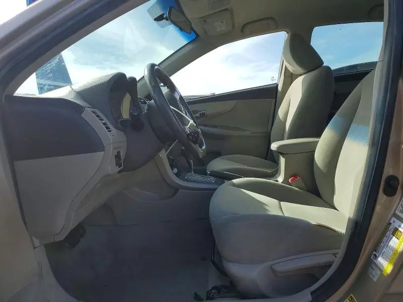 2010 TOYOTA COROLLA LE  