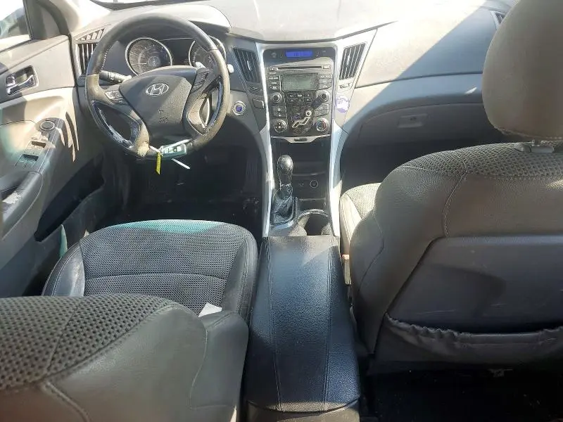 2012 HYUNDAI SONATA SE  