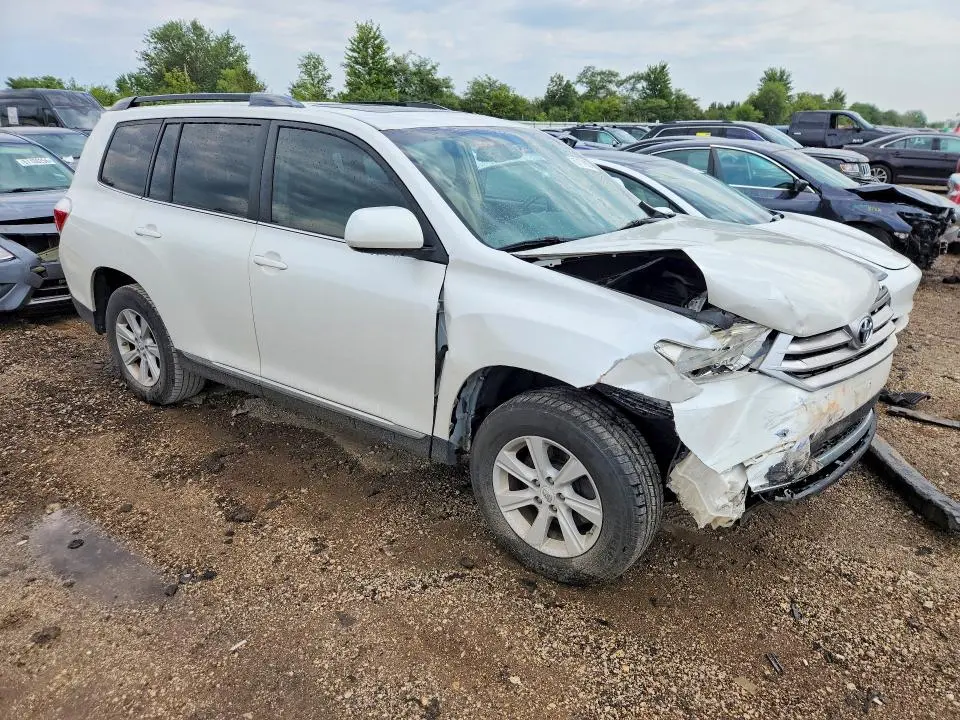 2012 TOYOTA HIGHLANDER SE  