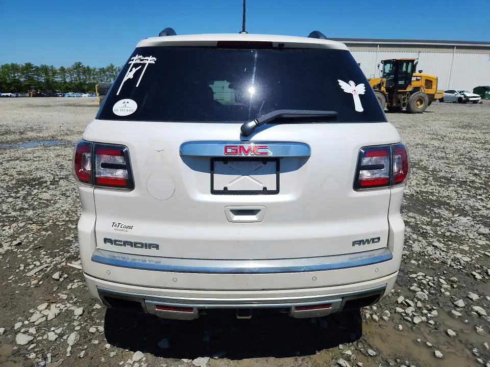 2016 GMC ACADIA DENALI  